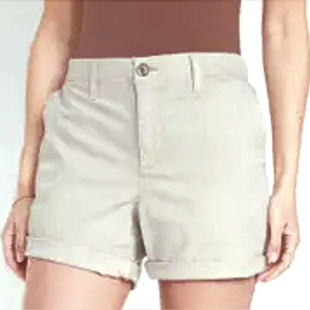 Ladie's Shorts ❤️ - Picture 6 of 6